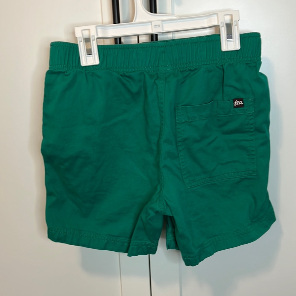 Tea Collection boy’s shorts